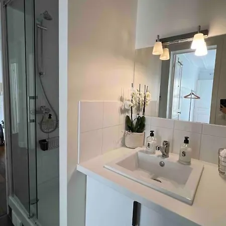 Neuf Dans De Appartement Paris
